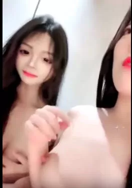 勁爆!淫蕩女模帶閨蜜飯店共侍金主,一舔一吸混合輸出爽得大哥差點銷魂升天!